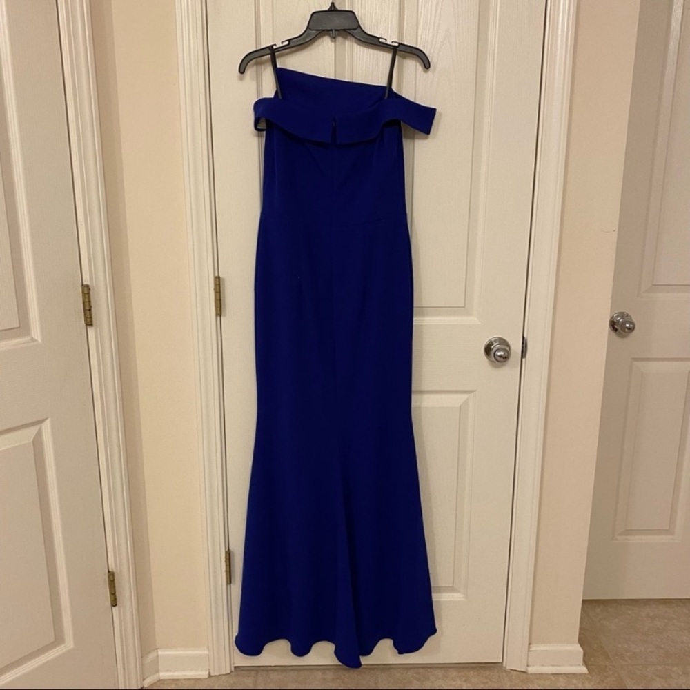 XSCAPE asymmetrical Off-The-Shoulder Scuba Crepe Gown in Marine - Picture 6 of 9